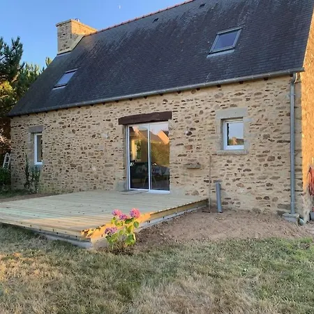 Holiday home Maison De Kermouster, Juste Avant Le Paradis *